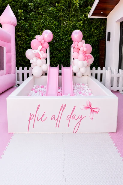Luxe Ball Pit ball pit rental set up for a kids party in Miami, 7 × 7 ft